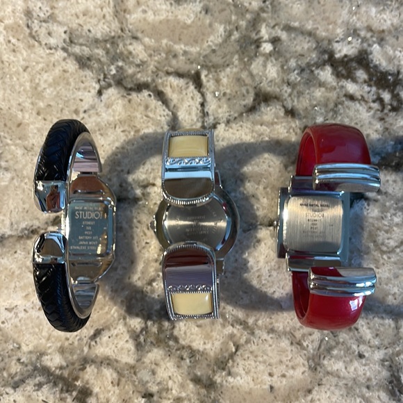 Studio watches - Picture 3 of 5